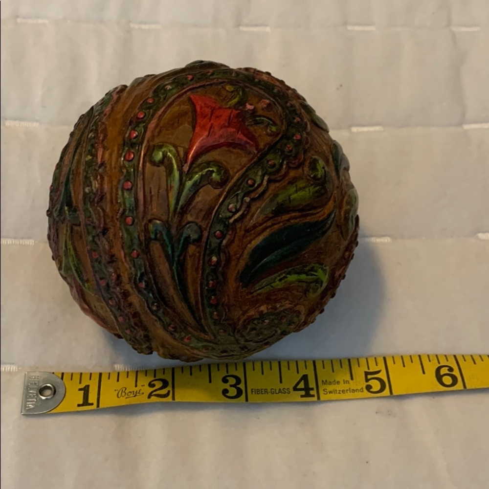 Decorative sphere.